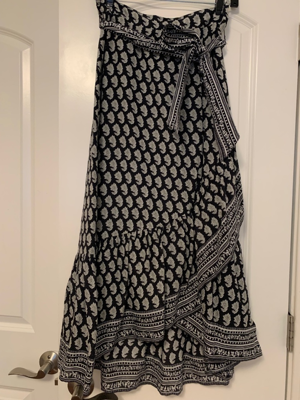 Vineyard Vines maxi skirt